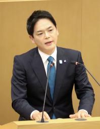 横浜市長選への立候補を表明した山中竹春市長=5日午後、横浜市