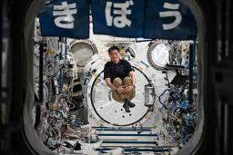 国際宇宙ステーションに滞在中の大西卓哉飛行士(大西飛行士のXから)