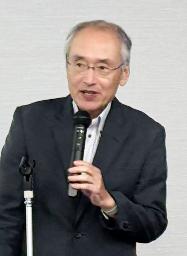 カビ由来の成分を使った薬剤について説明するティムスの蓮見恵司会長=25日、東京都渋谷区(同社提供)