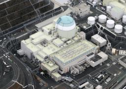 四国電力伊方原発3号機=2023年12月、愛媛県伊方町(共同通信社ヘリから)