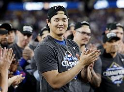 リーグ優勝を決め、笑顔を見せるドジャース・大谷=ロサンゼルス(共同)