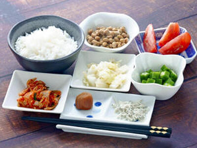 文中で紹介した納豆にお薦めの食材いろいろ。きょうは何を合わせますか？