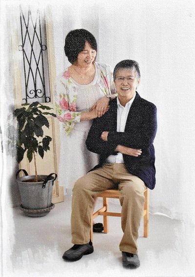 夫が余命宣告を受けた直後に撮影した写真。介護サービスを受けながら在宅介護を続けている