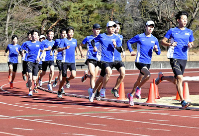 練習に励む選手たち。私が現役時代や大学院で学んだ経験から、練習はスピード強化を軸としている