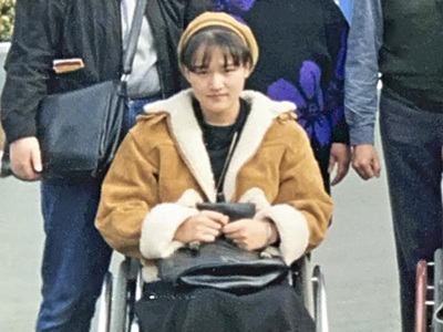 車いす生活で自宅に引きこもっていた頃の私。家族や医療関係者が外に出そうといろいろな機会をつくってくれた