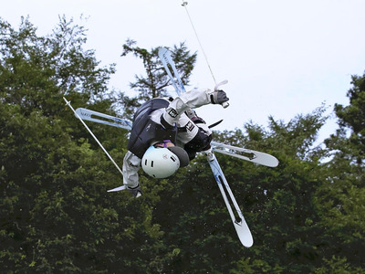 トレーニングの様子。モーグルは３０歳あたりで引退する選手が多いが、年齢的にはまだ活躍できると思う