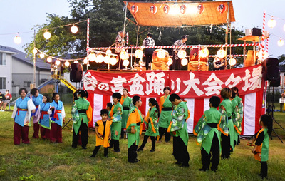 地域活動では古坂下地区で毎夏開かれる台ノ宮納涼盆踊りの盛り上げに一役買った