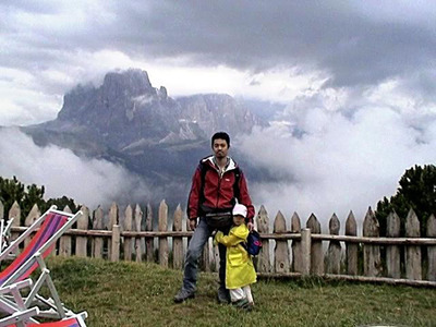 海外赴任時につかの間の休息を家族と楽しんでいた私。このような長期休暇のほかは働きづめだった