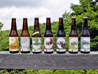 「陰陽五行」をテーマにした７種類のビール。持続可能な社会づくりを目指すという会社の理念を表している