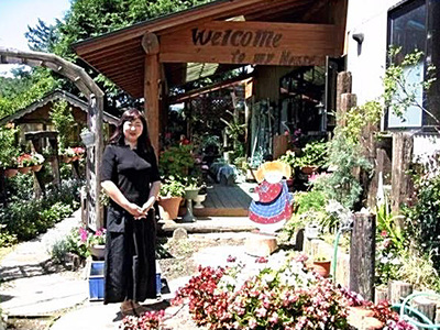 独立して縫製事業を始めた頃の私。敷かれたレールとは違う人生を歩んできたが、独立した経験からは多くの学びを得ることができた