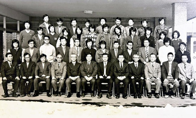 県立農業短期大学校園芸科に進んだ私（３列目左から２人目）。共に学んだ生徒たちはとても心優しかった