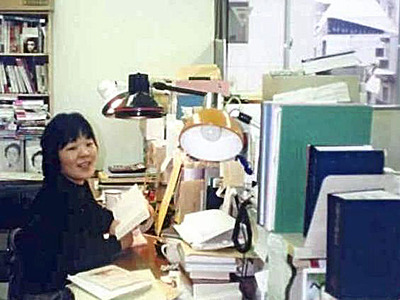 出版社で駆け出し編集者として奔走していた頃の私。南青山という超絶おしゃれな場所にありながら残業手当も有給休暇もないブラック企業だった