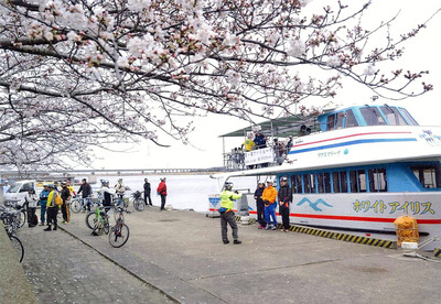 ２０１３年に始めた「霞ケ浦さいくるーず」は人気ツアーとして１０年以上たった現在も催行されている