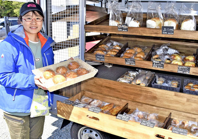 パンの移動販売を始めた鈴木さん。「おいしいパンを届けたい」と意気込む