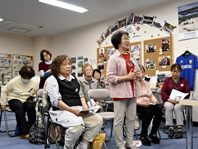 桜風舍での思い出を振り返る会員ら