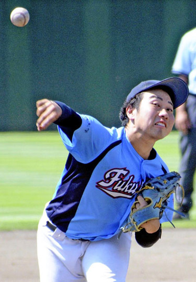【福島大―東日本国際大】チームの完封勝利に貢献した福島大の先発鈴木颯人＝ヨークいわきスタジアム