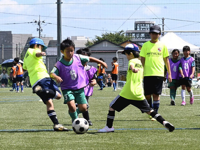 試合を楽しむ子どもたち