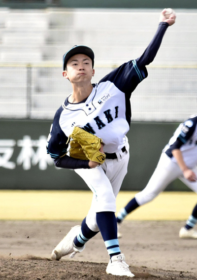 【いわきボーイズ―いわきシニア】４回１失点の好救援で逆転の流れを呼び込んだいわきボーイズの角田 ＝ヨーク開成山スタジアム