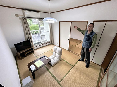 民泊用に改装されたアパートの部屋。中村さんは「多様な需要に応えたい」と話す