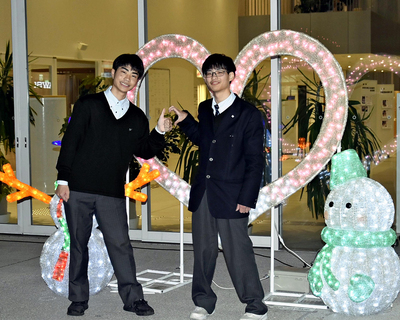 テッテにお目見えしたハート形のイルミネーション