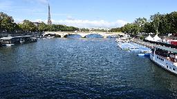　パリ五輪のオープンウオーターのテスト大会が中止となったセーヌ川＝２０２３年８月６日、パリ