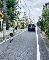 　東京都杉並区の生活道路＝２０日