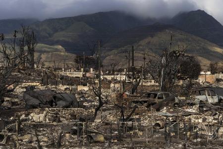 　山火事に見舞われた米ハワイ州マウイ島西部ラハイナ＝２０２３年８月（ＡＰ＝共同）