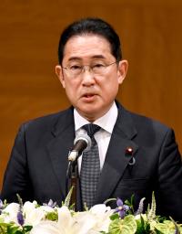 　広島市で記者会見する岸田首相＝６日午前１０時４３分