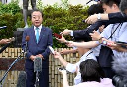 　立憲民主党代表選への立候補を表明する野田元首相＝２９日午前、千葉県習志野市