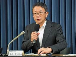 　記者会見する政府地震調査委員会の平田直委員長＝１０日午後、文科省