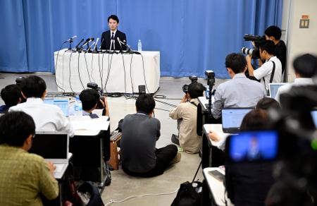 　兵庫県庁で行われた斎藤元彦知事の記者会見＝２６日午後