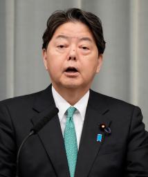 　記者会見する林官房長官＝２７日午前、首相官邸