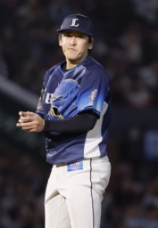 　７回、楽天・村林に同点の中犠飛を許した西武・隅田＝楽天モバイルパーク