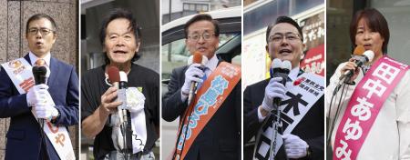 　左から吉田利也氏、小田々豊氏、松島弘典氏、木戸口英司氏、田中亜弓氏＝いずれも１０日午前、盛岡市