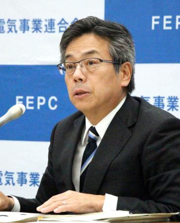 　記者会見する電気事業連合会の林欣吾会長＝１６日午後、東京都千代田区