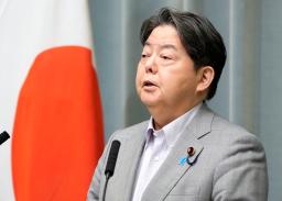 　記者会見する林官房長官＝２６日午後、首相官邸