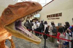 　「関西パビリオン」に設けられた福井県のブース＝２日、大阪市此花区の夢洲