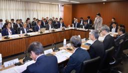 　成田国際空港会社や国土交通省、鉄道・航空会社でつくる検討会の会合＝５日午後、国交省