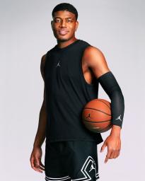 　ＮＢＡレーカーズの八村塁（（Ｃ）ＢＬＡＣＫ　ＳＡＭＵＲＡＩ）