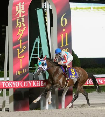 　第７１回東京ダービーを制したナチュラルライズ＝大井競馬場