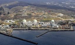 　北海道電力泊原発＝４月、北海道泊村