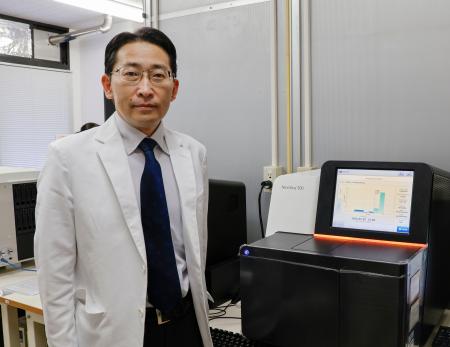 　１型糖尿病について研究する近畿大の能宗伸輔教授