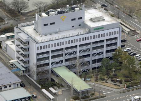 　大阪府泉佐野市役所＝２０２４年２月（共同通信社ヘリから）