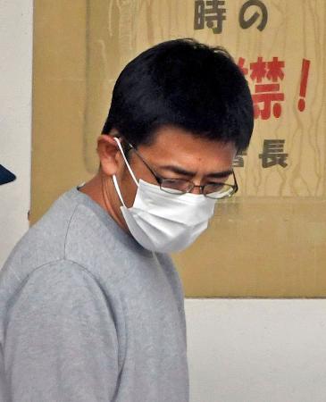 　逮捕された小西悠太郎容疑者＝１日午前、警視庁大井署
