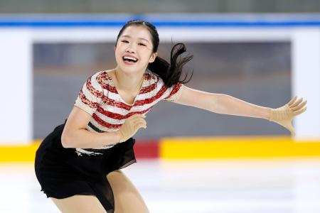 　女子ＳＰ　演技する中井亜美＝アンジェ（共同）