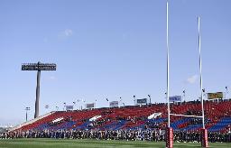 　昨年１２月、大阪府東大阪市の花園ラグビー場で行われた第１０４回全国高校ラグビー大会の開会式